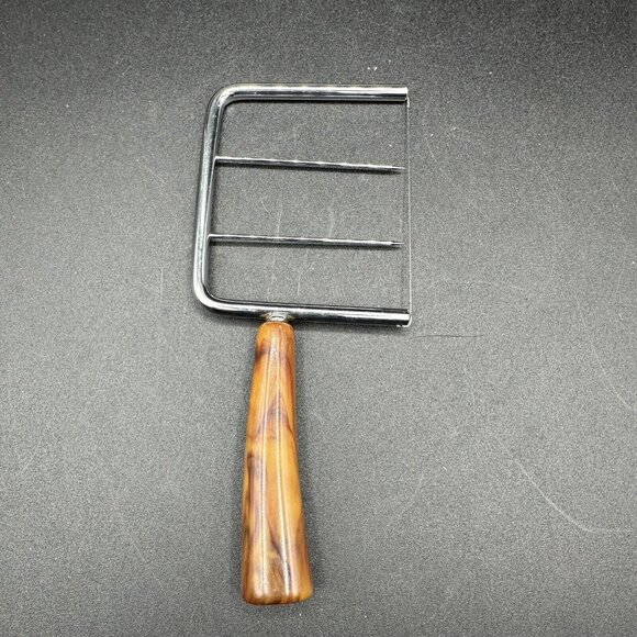 Vintage Bakelite Kitchen Tools Hostess Set Cheese Slicer Angel Cake Comb Fork - Picture 3 of 16